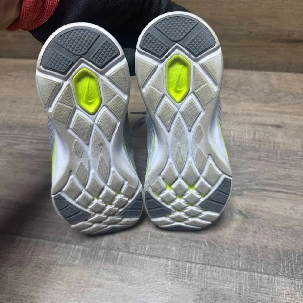 Nike In-Season Gray Athletic Shoes Women's Size 7.5